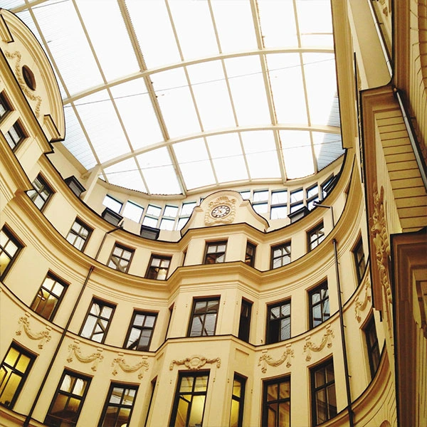 Mediacje gospodarcze. Instytucje i organizacje